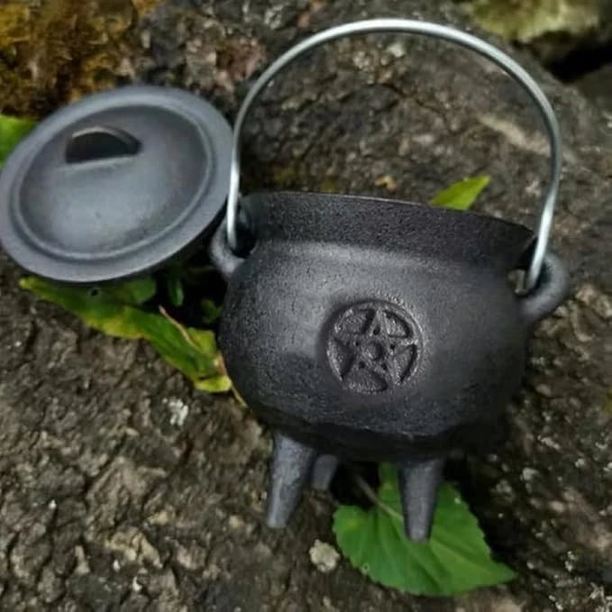 Premium Witches Cast Iron Magic Cauldron image 3