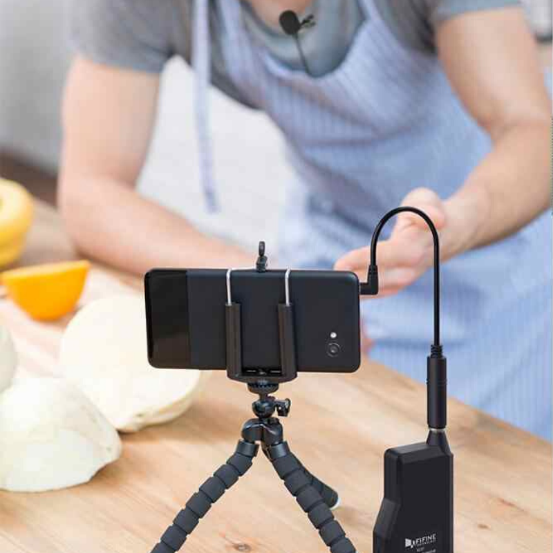 Wireless Lavalier Lapel Microphone System image 1