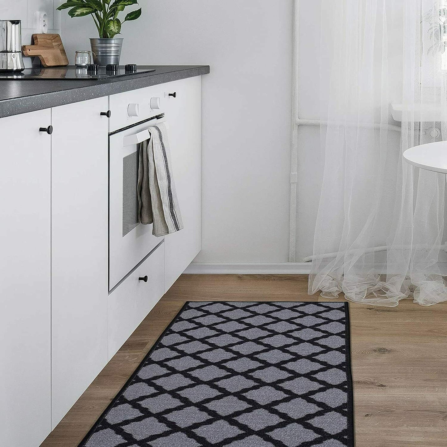 Power Loomed Trellis Hallway Carpet Runner Rug 59" image 2