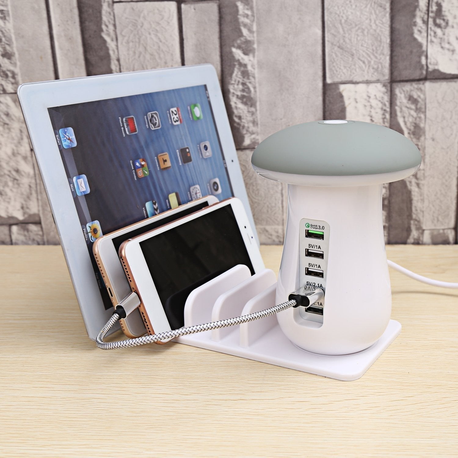 Multi Charging Station For iPhone/Android image