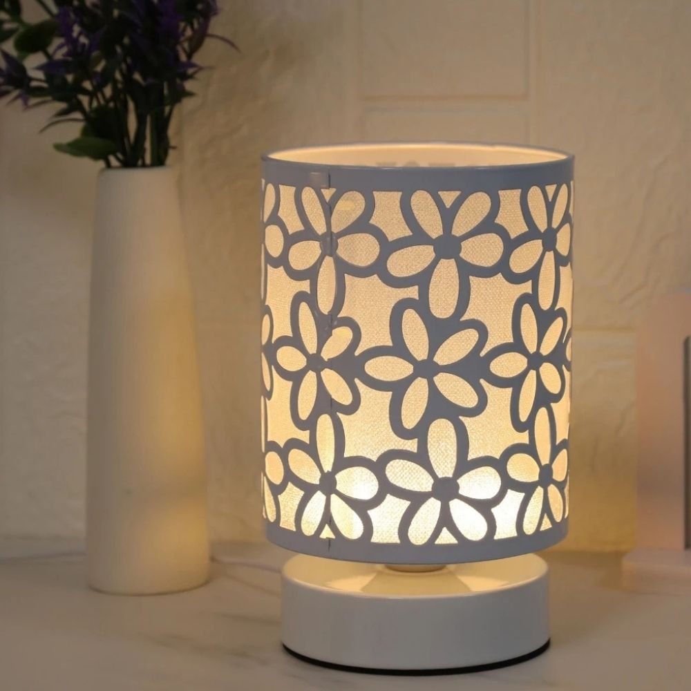 Modern Hollow Pattern Night Lamp – Warm Light for Bedroom & Living Room
