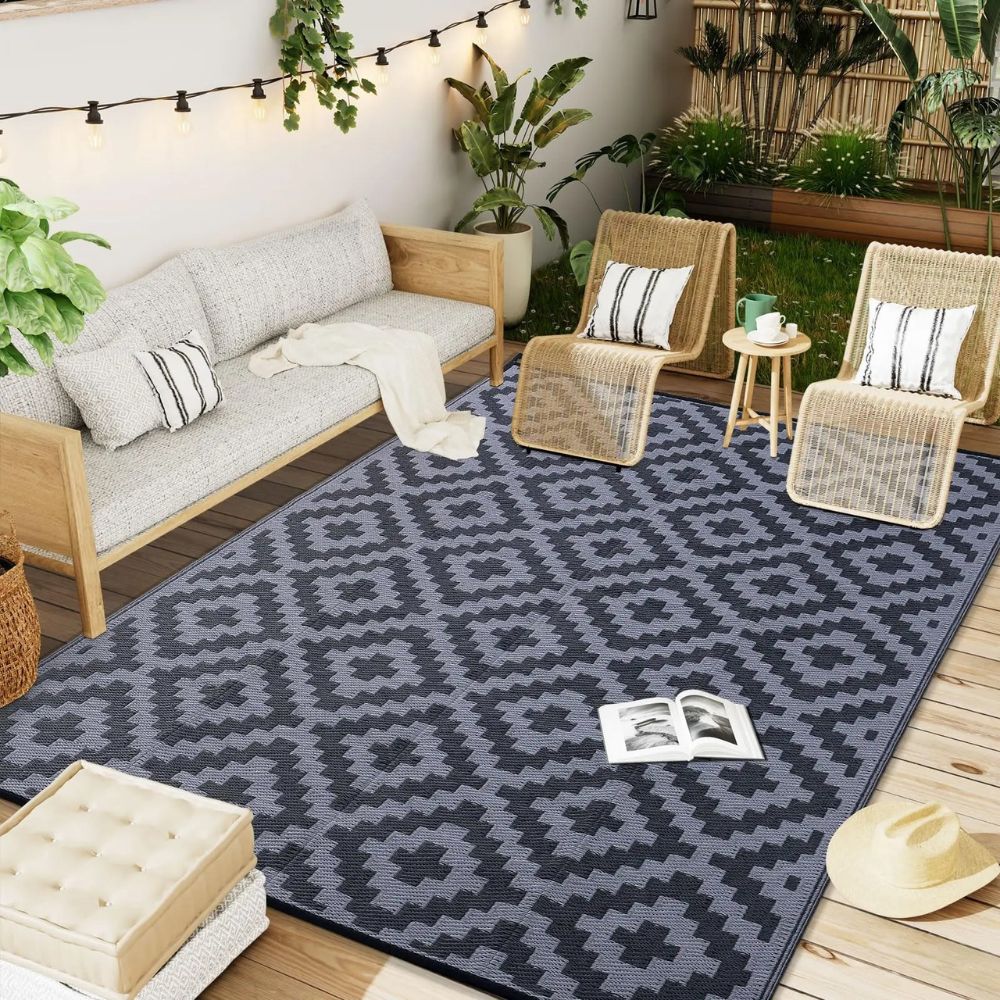 Reversible Outdoor Plastic Rug – Waterproof Camping & RV Mat for Patio, Rooftop & Garden