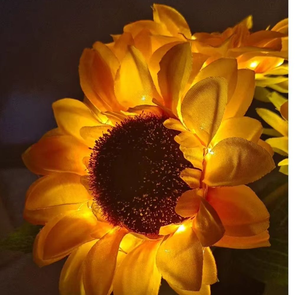 USB Rechargeable Sunflower Lamp – Warm Light Bedside & Desktop