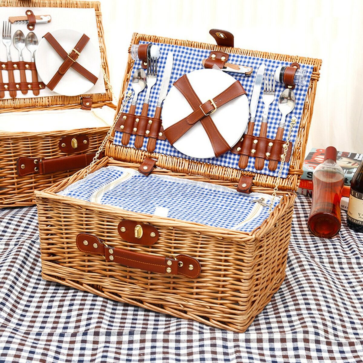 Large Insulated Wicker Picnic Basket Set - Light Brown image