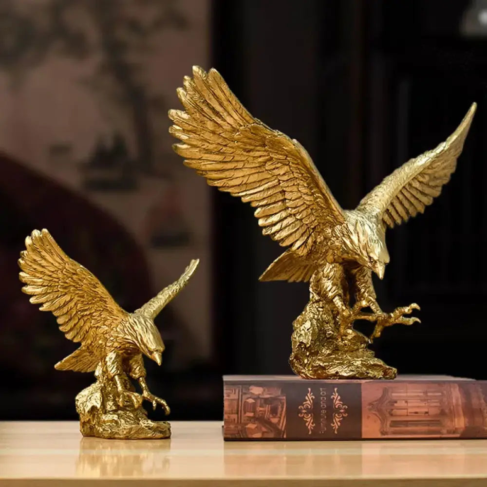 Nordic Resin Golden Eagle Animal Figurines Hawk Statue Craft Sculpture