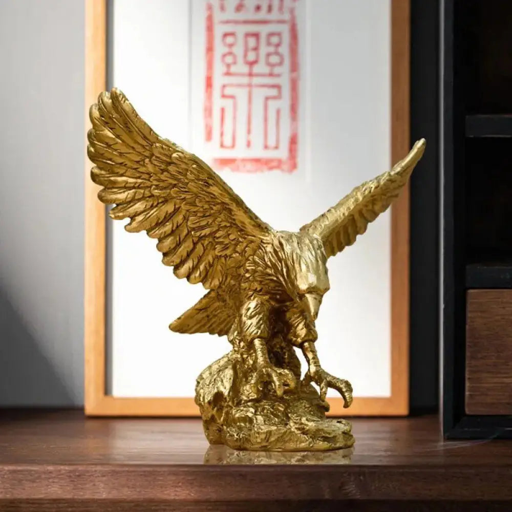 Nordic Resin Golden Eagle Animal Figurines Hawk Statue Craft Sculpture
