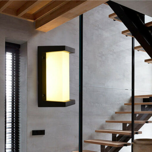 Modern Wall Mounted Outdoor LED Light Fixture - Image 4